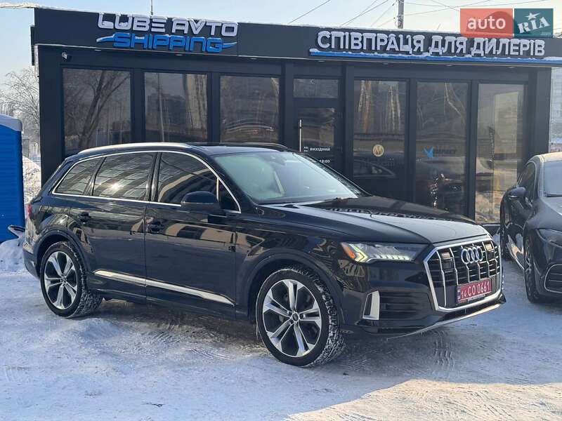 Внедорожник / Кроссовер Audi Q7 2020 в Киеве