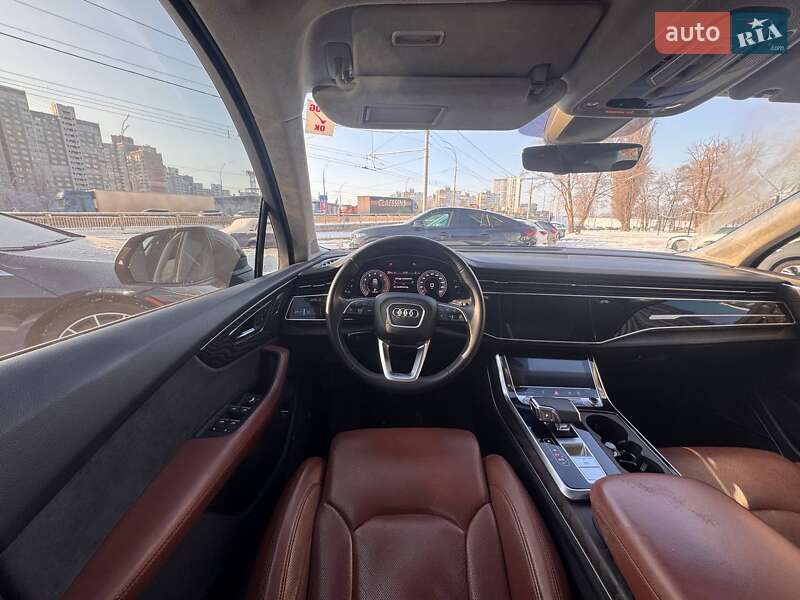 Внедорожник / Кроссовер Audi Q7 2020 в Киеве