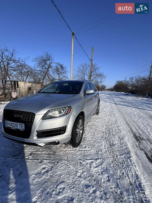 Внедорожник / Кроссовер Audi Q7 2015 в Подольске