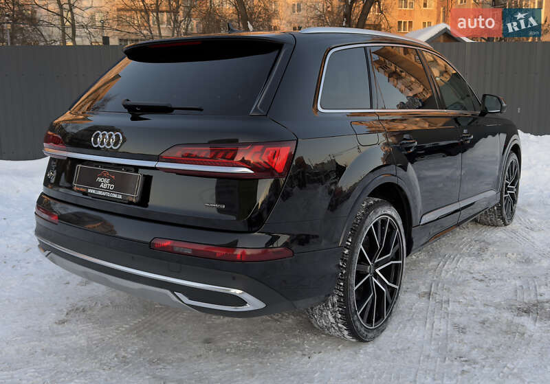 Позашляховик / Кросовер Audi Q7 2019 в Івано-Франківську