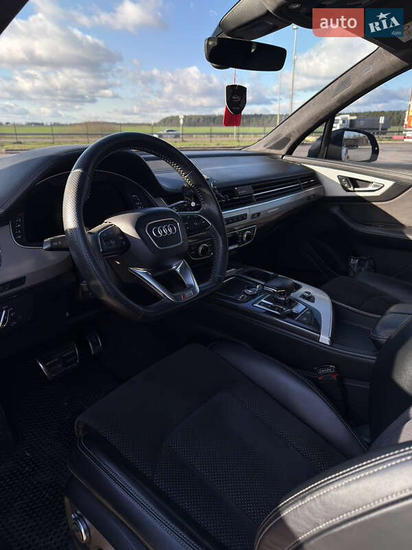 Внедорожник / Кроссовер Audi Q7 2017 в Дубно фото 13 Внедорожник / Кроссовер Audi Q7 2017 в Дубно