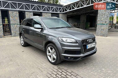 Внедорожник / Кроссовер Audi Q7 2014 в Тячеве