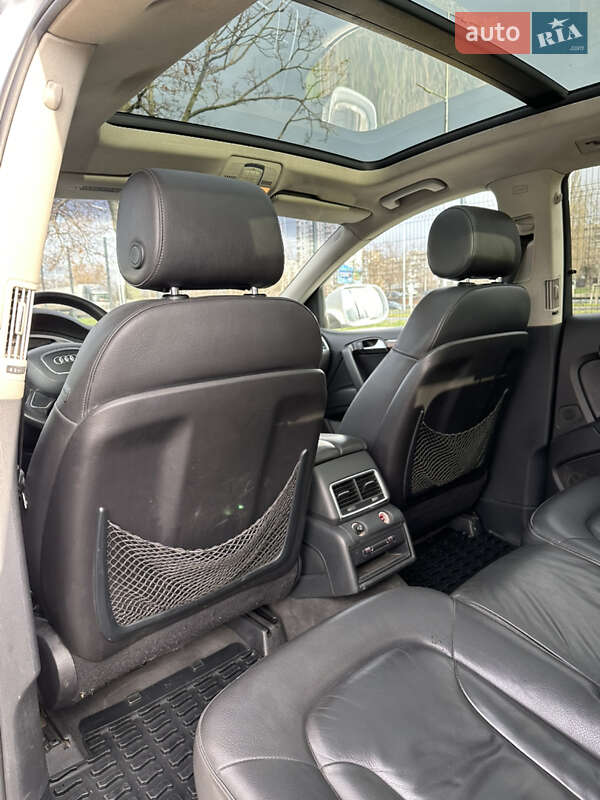 Внедорожник / Кроссовер Audi Q7 2014 в Киеве