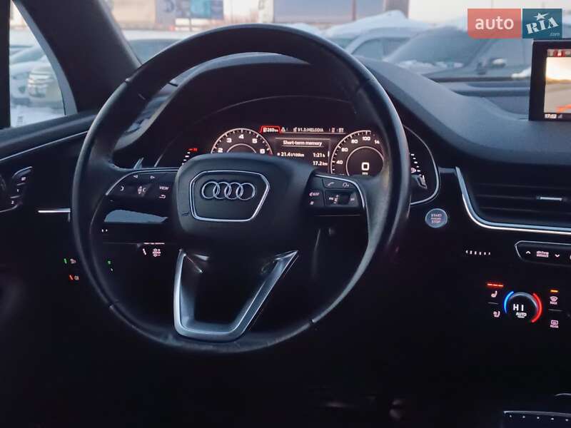 Внедорожник / Кроссовер Audi Q7 2017 в Львове
