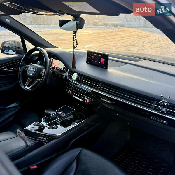 Внедорожник / Кроссовер Audi Q7 2016 в Сумах