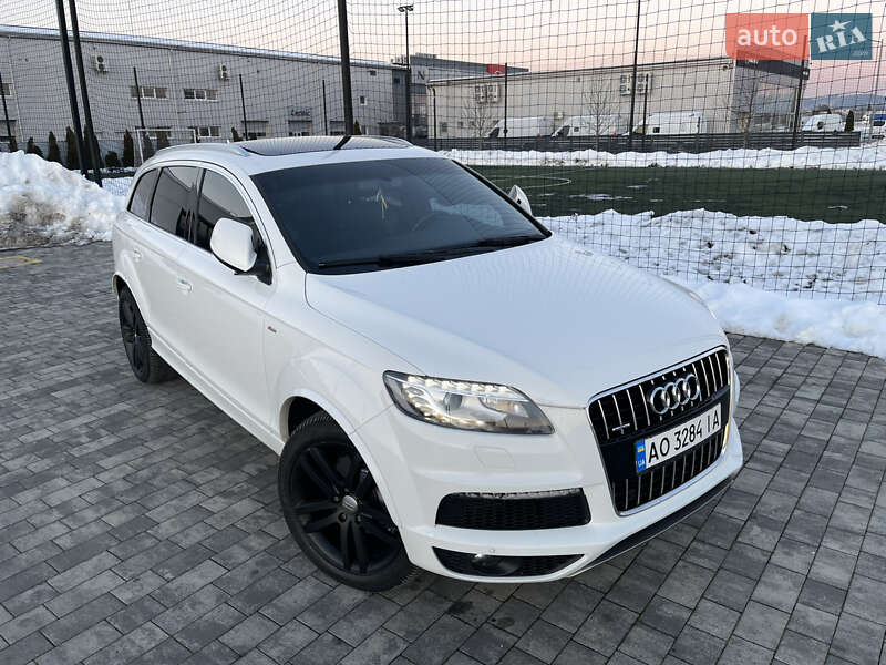 Внедорожник / Кроссовер Audi Q7 2012 в Мукачево
