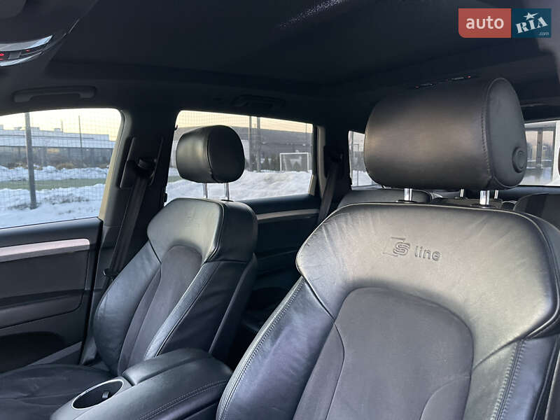 Внедорожник / Кроссовер Audi Q7 2012 в Мукачево