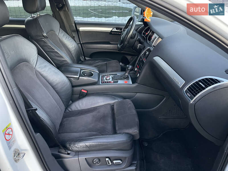 Внедорожник / Кроссовер Audi Q7 2012 в Мукачево