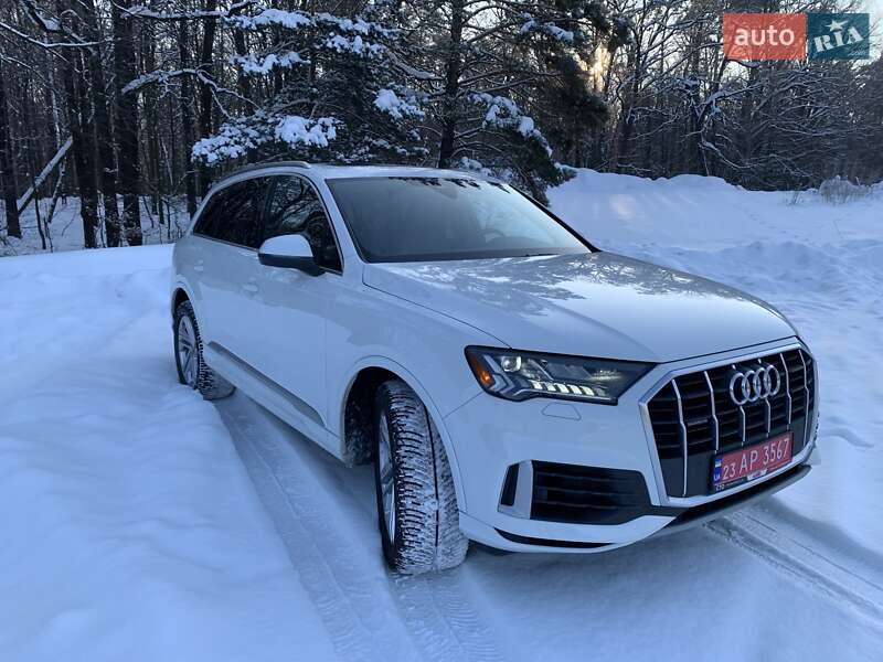 Позашляховик / Кросовер Audi Q7 2023 в Рівному