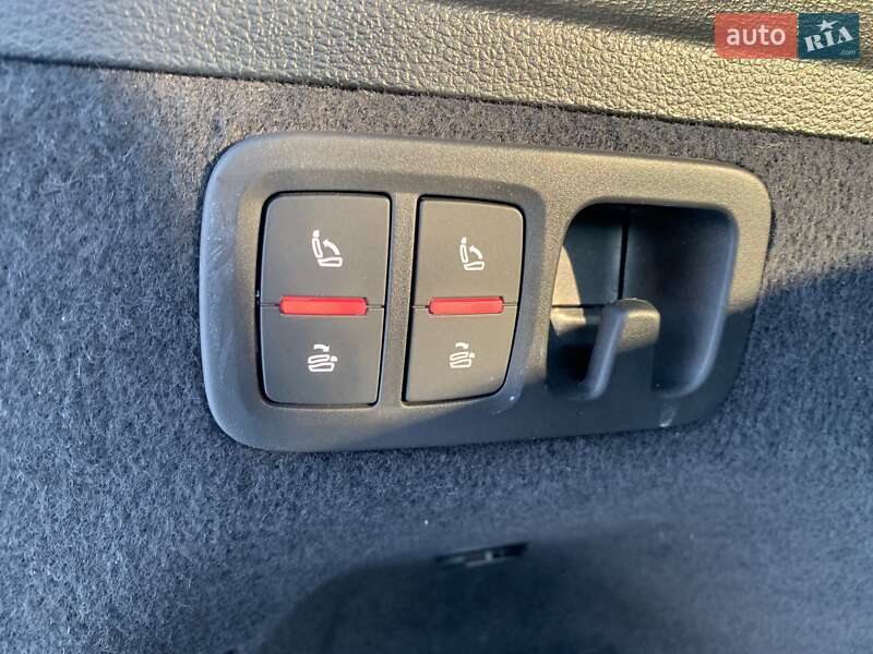 Позашляховик / Кросовер Audi Q7 2023 в Рівному