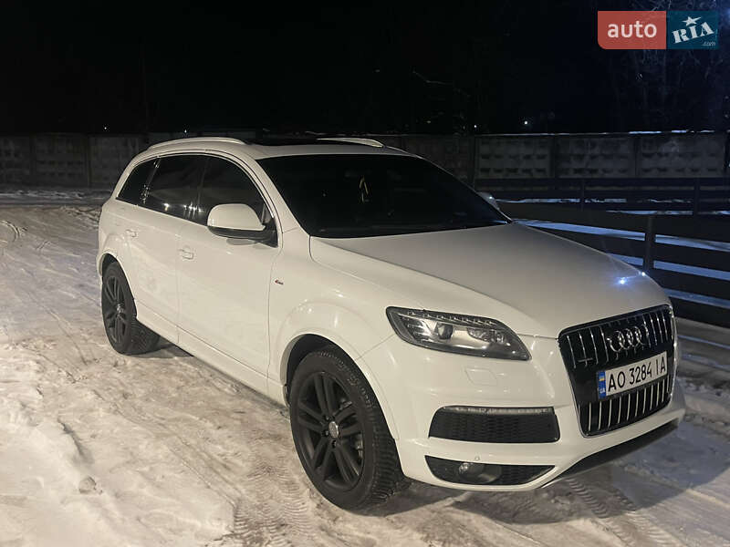Внедорожник / Кроссовер Audi Q7 2012 в Мукачево