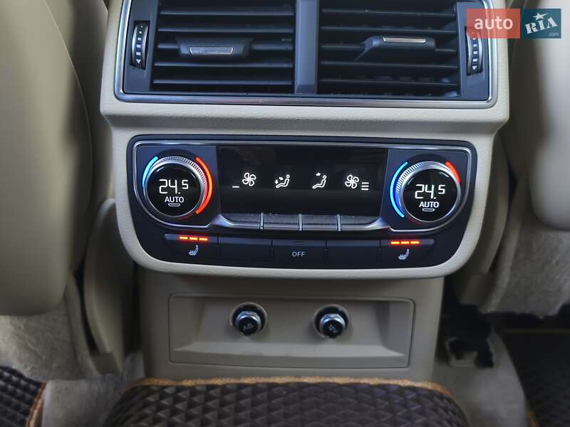 Позашляховик / Кросовер Audi Q7 2018 в Дніпрі