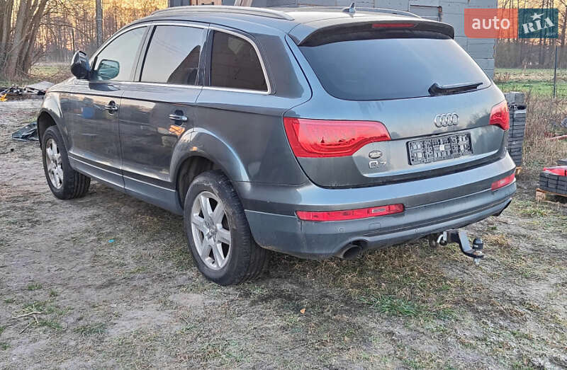 Внедорожник / Кроссовер Audi Q7 2014 в Ровно