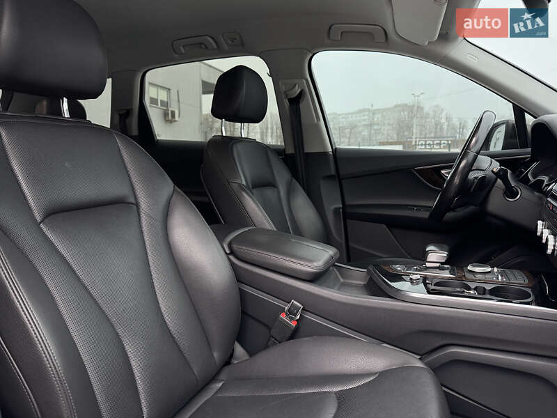 Внедорожник / Кроссовер Audi Q7 2016 в Киеве фото 9 Внедорожник / Кроссовер Audi Q7 2016 в Киеве
