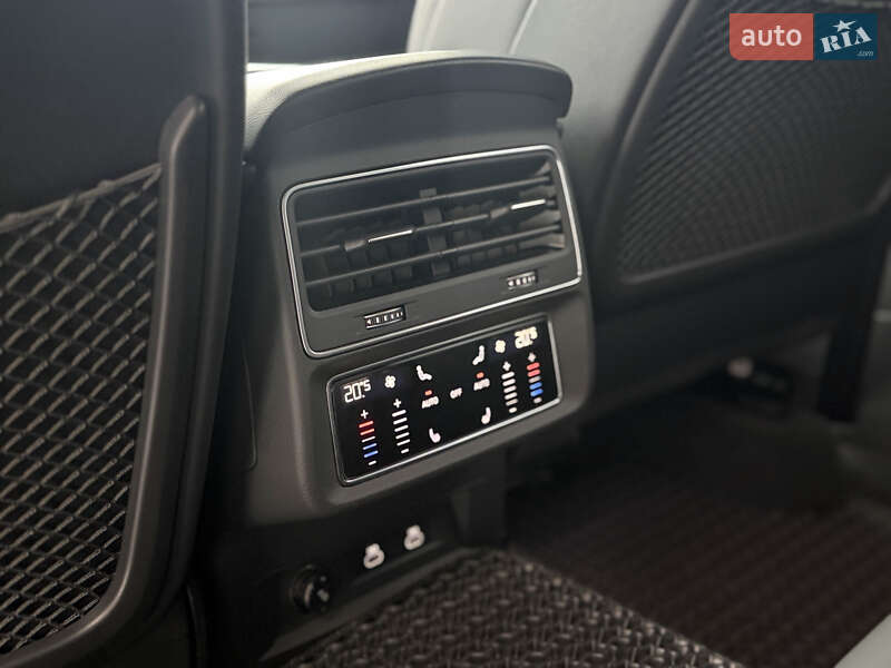 Позашляховик / Кросовер Audi Q7 2025 в Києві