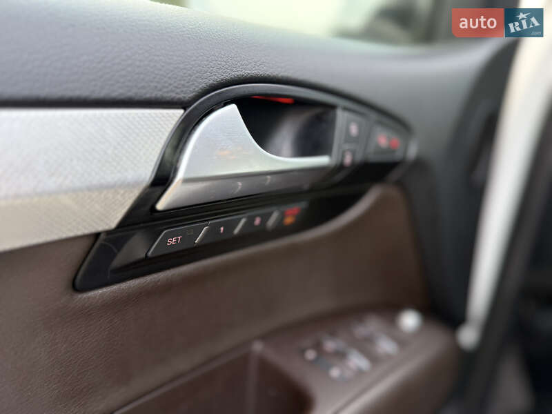 Позашляховик / Кросовер Audi Q7 2014 в Самборі