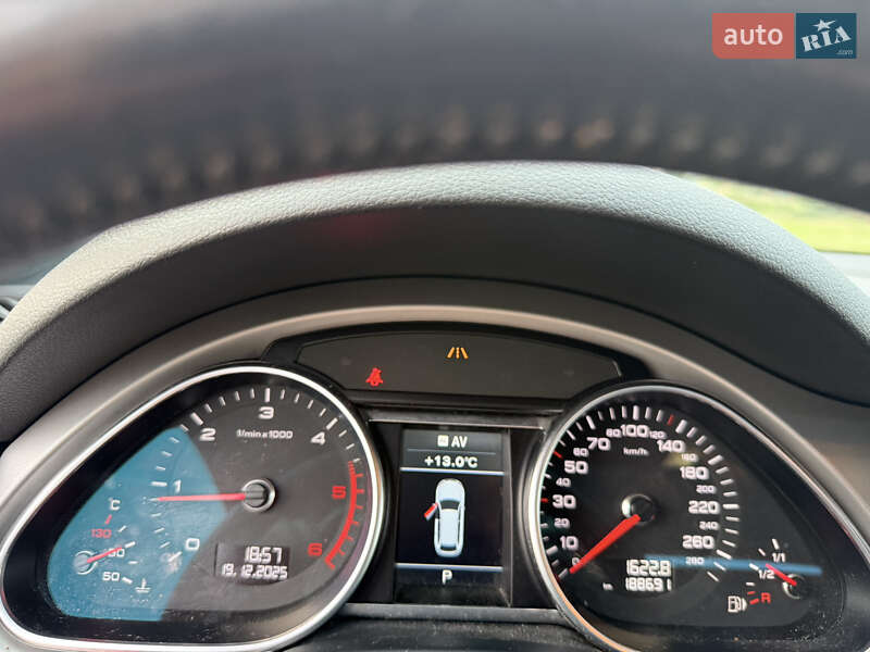 Позашляховик / Кросовер Audi Q7 2014 в Самборі