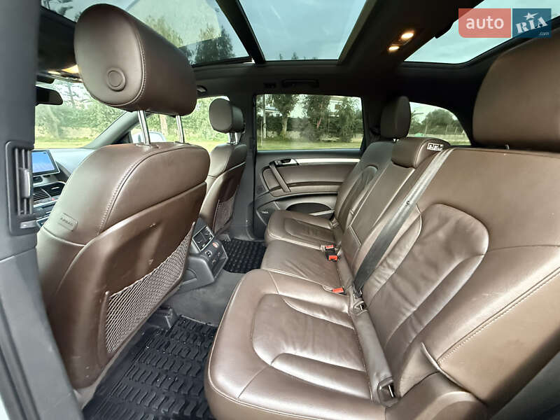 Позашляховик / Кросовер Audi Q7 2014 в Самборі