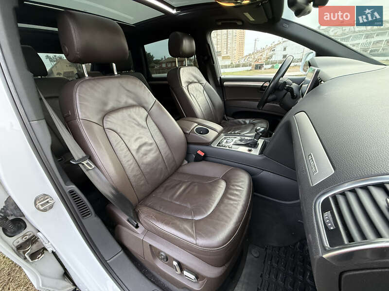 Позашляховик / Кросовер Audi Q7 2014 в Самборі