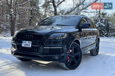 Позашляховик / Кросовер Audi Q7 2014 в Новомосковську
