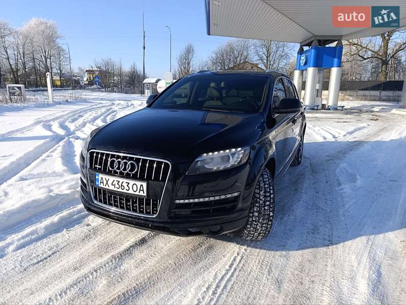 Внедорожник / Кроссовер Audi Q7 2013 в Житомире