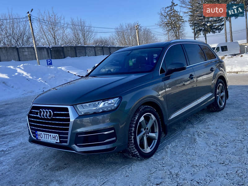 Внедорожник / Кроссовер Audi Q7 2017 в Тернополе