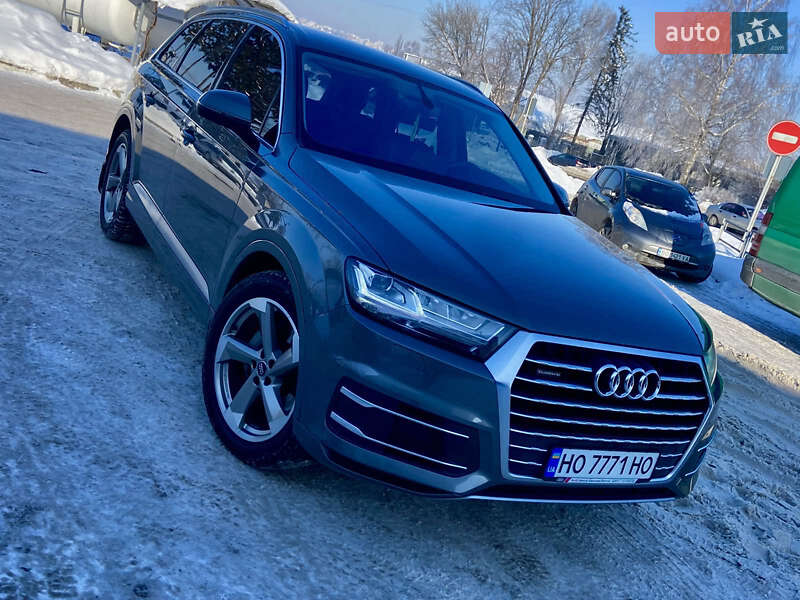 Внедорожник / Кроссовер Audi Q7 2017 в Тернополе