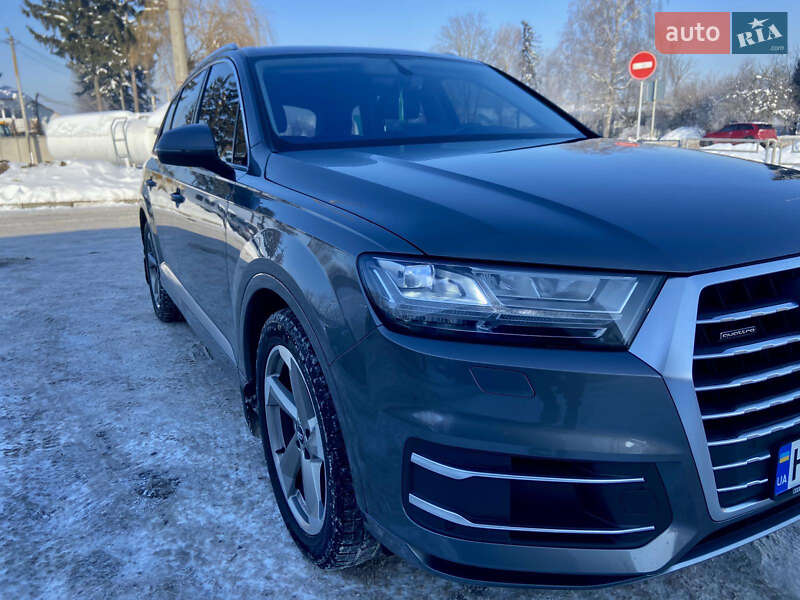 Внедорожник / Кроссовер Audi Q7 2017 в Тернополе