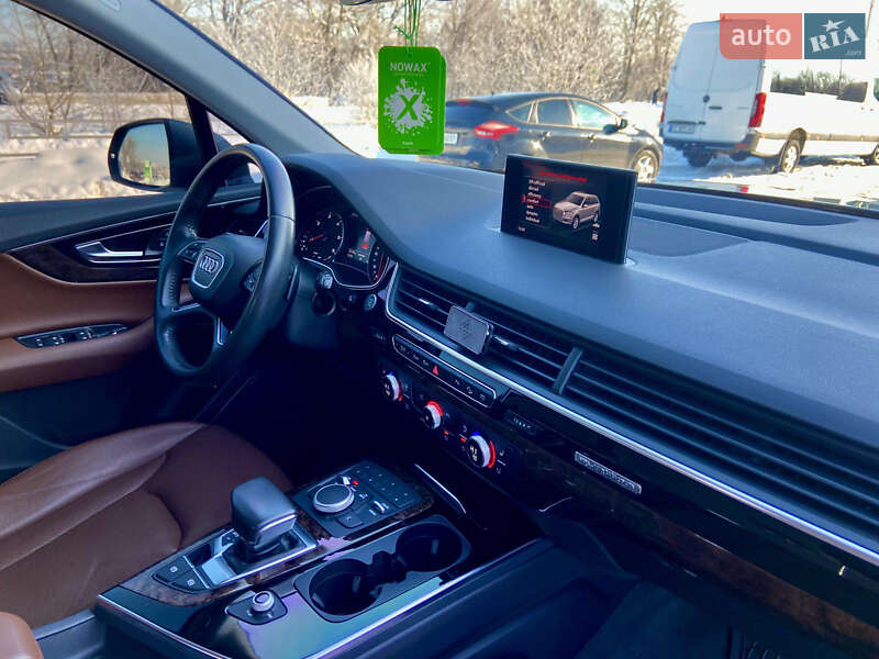 Внедорожник / Кроссовер Audi Q7 2017 в Тернополе