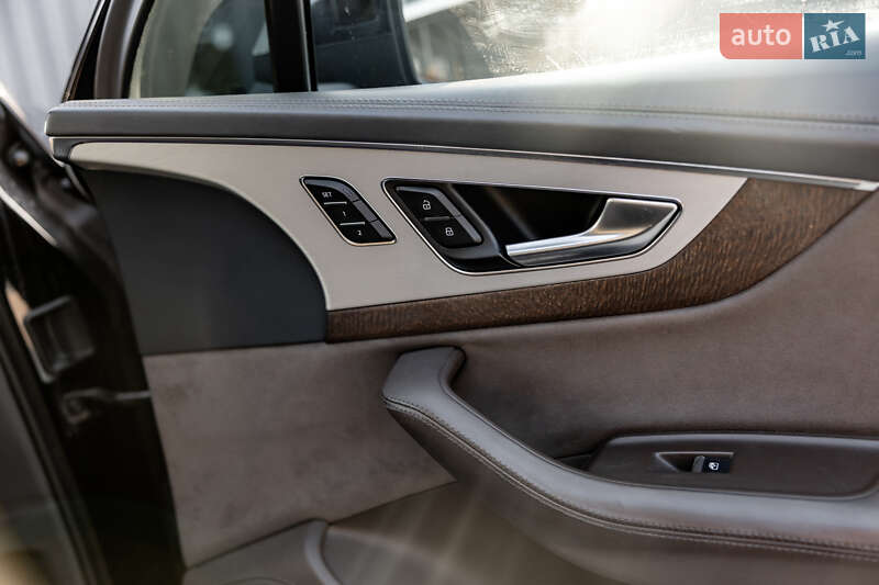 Внедорожник / Кроссовер Audi Q7 2016 в Житомире