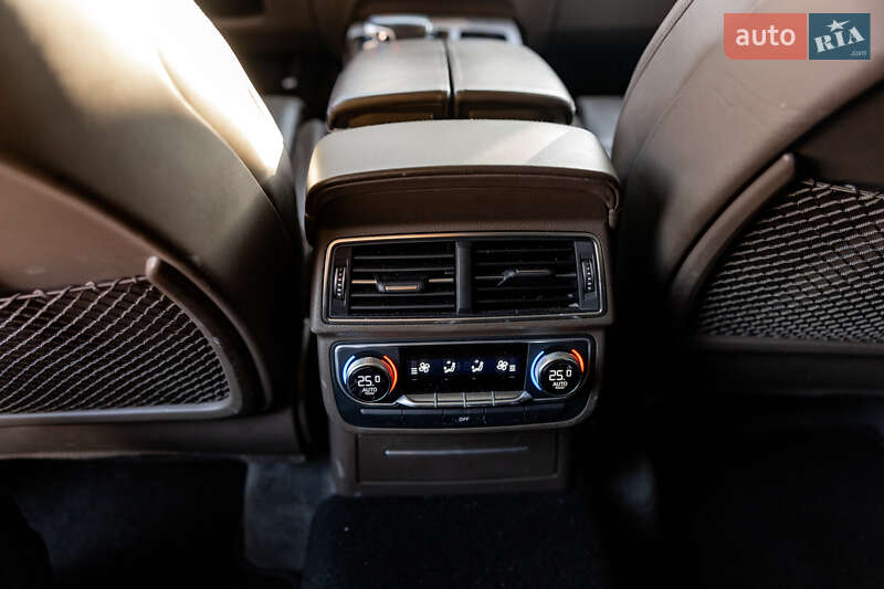 Внедорожник / Кроссовер Audi Q7 2016 в Житомире