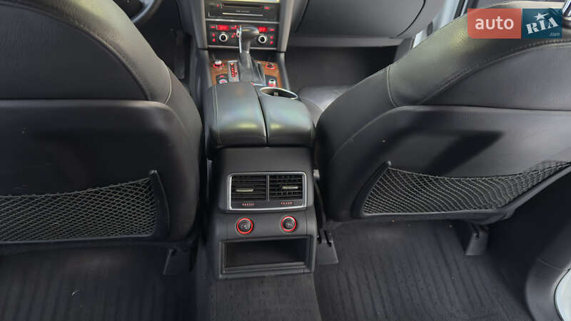 Внедорожник / Кроссовер Audi Q7 2015 в Киеве