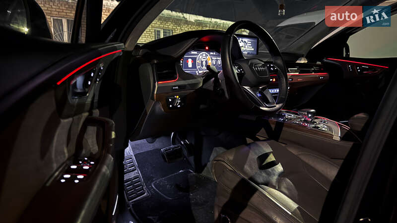 Внедорожник / Кроссовер Audi Q7 2016 в Житомире
