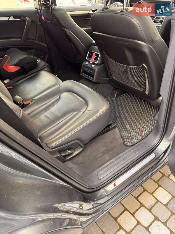 Внедорожник / Кроссовер Audi Q7 2013 в Черновцах