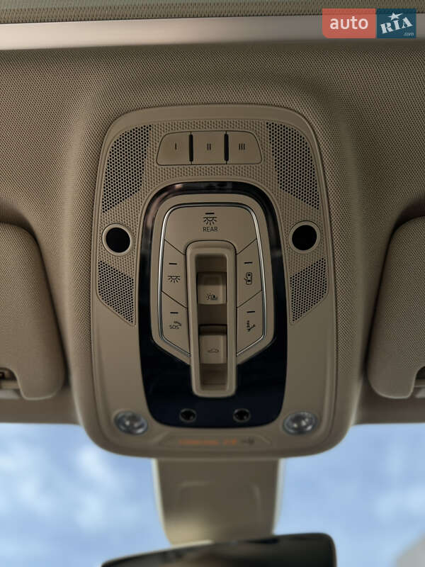 Внедорожник / Кроссовер Audi Q7 2016 в Киеве