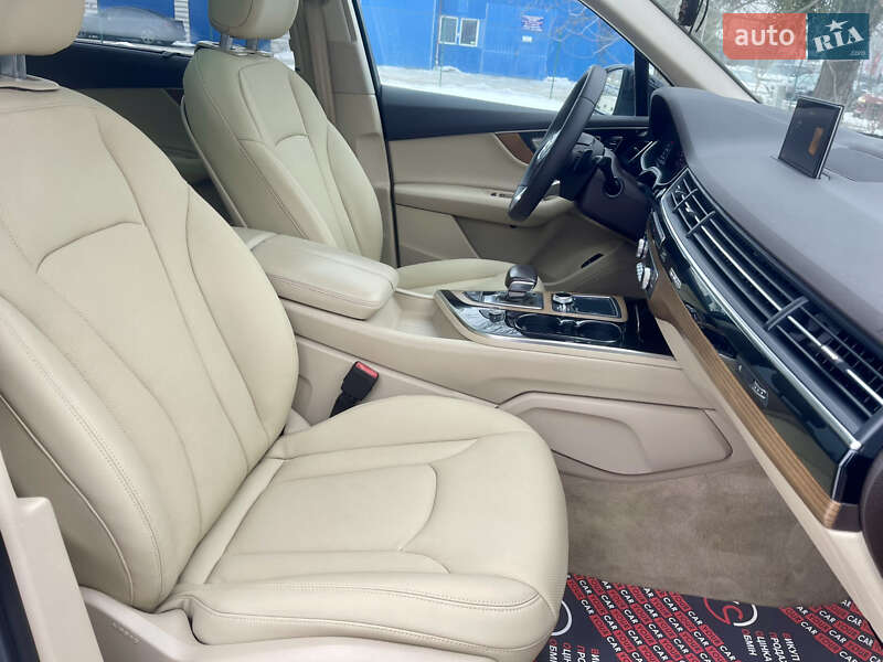 Внедорожник / Кроссовер Audi Q7 2016 в Киеве фото 32 Внедорожник / Кроссовер Audi Q7 2016 в Киеве