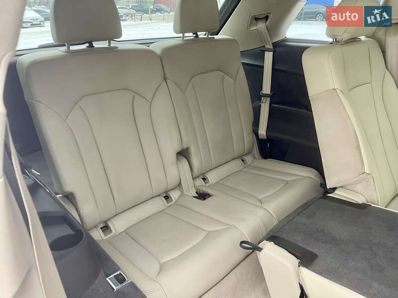 Внедорожник / Кроссовер Audi Q7 2016 в Киеве фото 45 Внедорожник / Кроссовер Audi Q7 2016 в Киеве