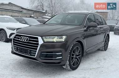 Внедорожник / Кроссовер Audi Q7 2015 в Тернополе