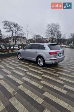 Внедорожник / Кроссовер Audi Q7 2015 в Тячеве