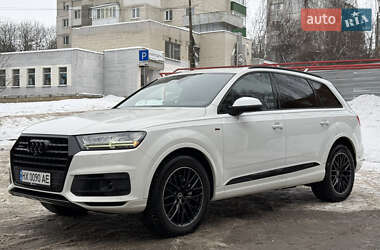 Внедорожник / Кроссовер Audi Q7 2016 в Хмельницком