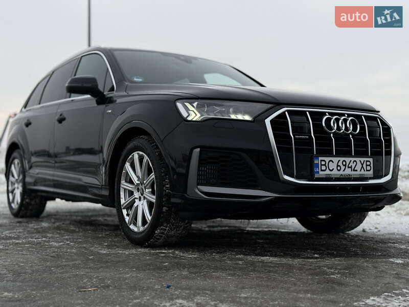 Позашляховик / Кросовер Audi Q7 2022 в Львові