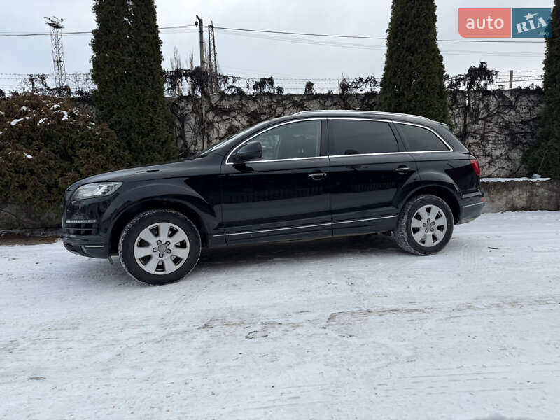 Внедорожник / Кроссовер Audi Q7 2015 в Кривом Роге