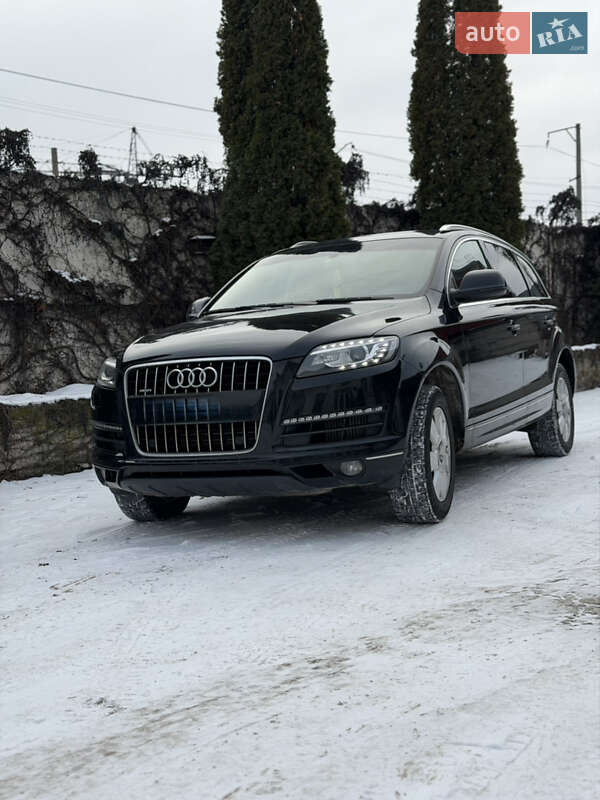 Внедорожник / Кроссовер Audi Q7 2015 в Кривом Роге