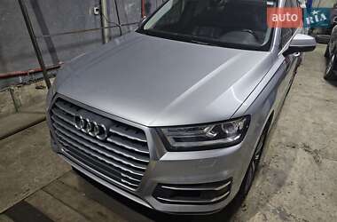 Позашляховик / Кросовер Audi Q7 2019 в Стрию