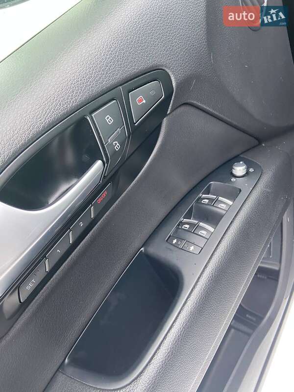 Внедорожник / Кроссовер Audi Q7 2014 в Ровно