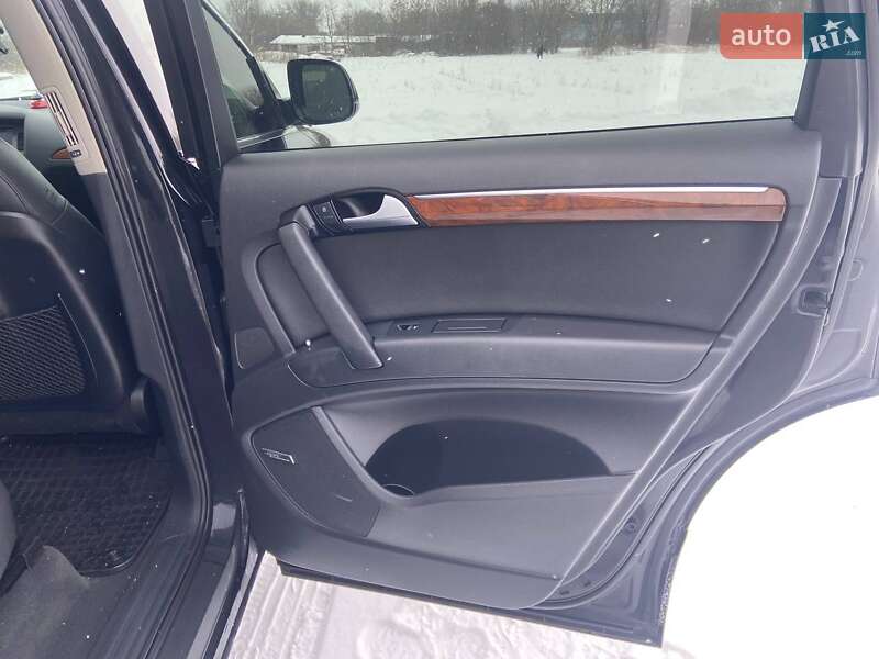 Внедорожник / Кроссовер Audi Q7 2014 в Ровно