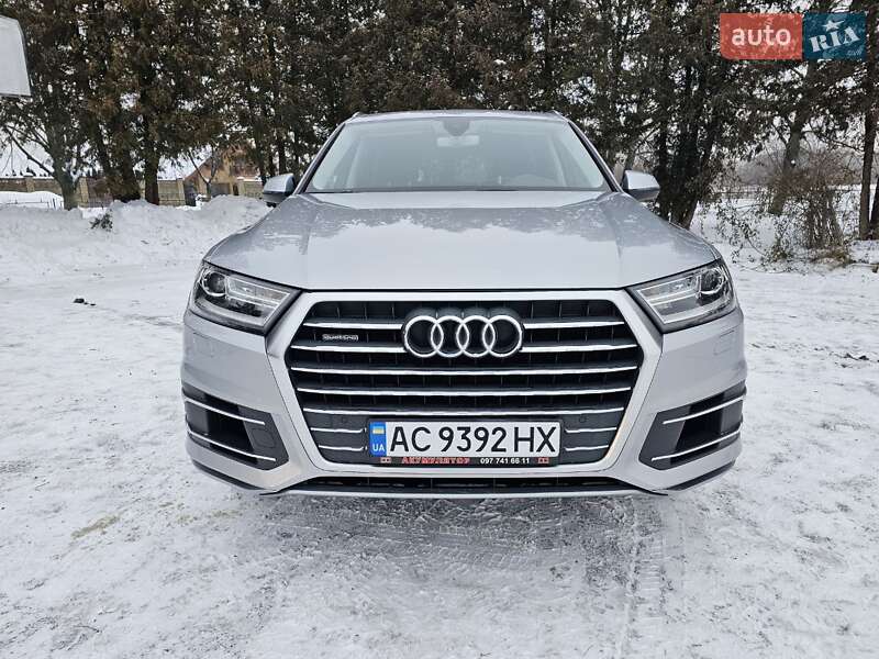 Внедорожник / Кроссовер Audi Q7 2015 в Ковеле