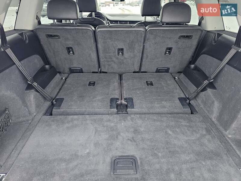 Внедорожник / Кроссовер Audi Q7 2015 в Ковеле