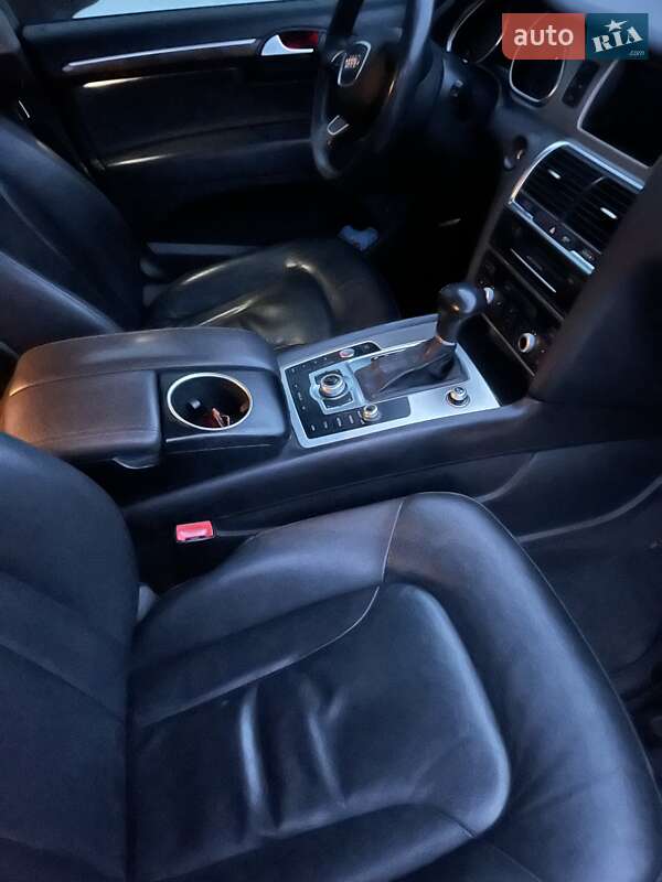 Позашляховик / Кросовер Audi Q7 2014 в Луцьку