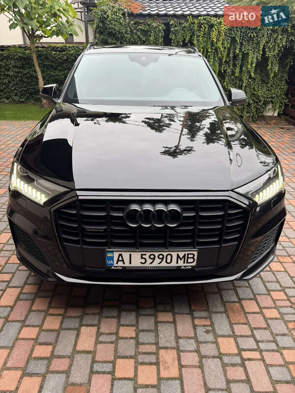 Внедорожник / Кроссовер Audi Q7 2020 в Киеве